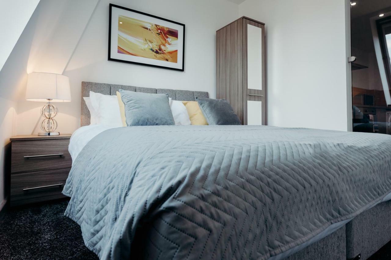 Serviced Apartments At Halifax House Exteriör bild